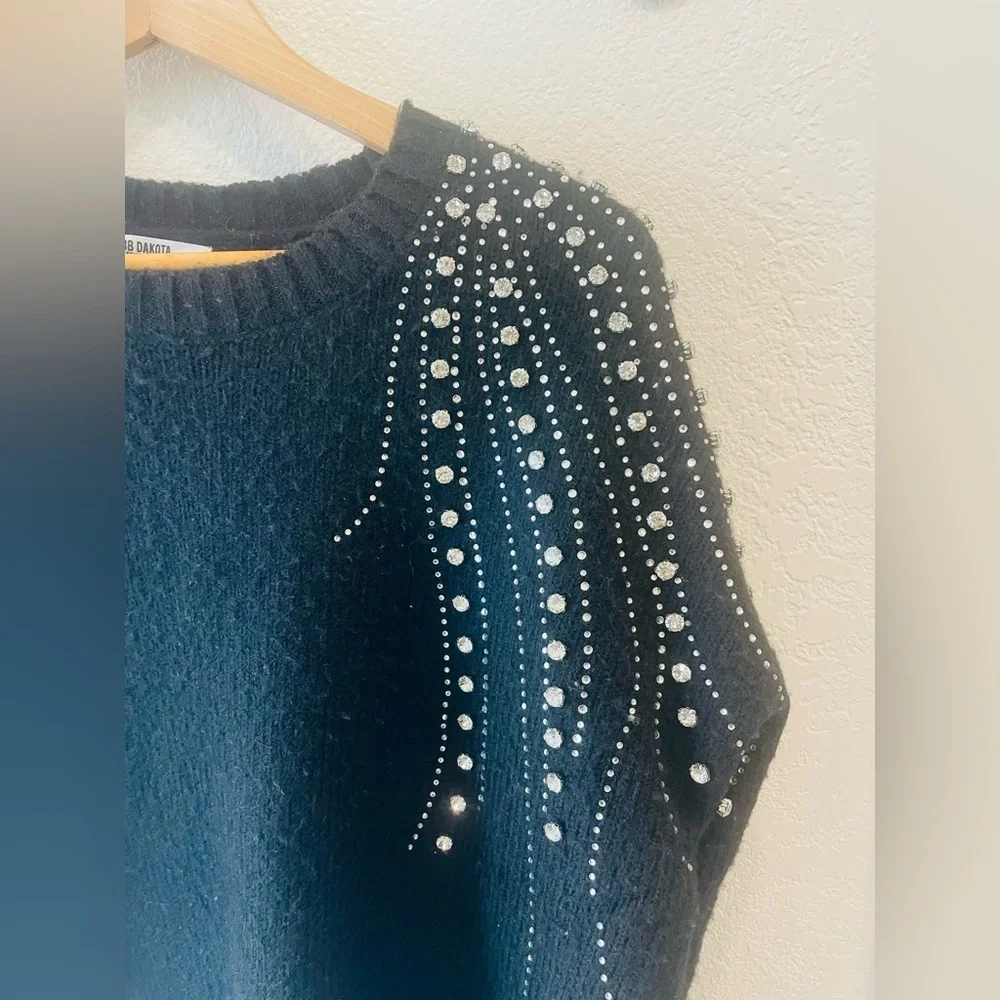 BB Dakota Drip Too Hard Sweater in Black, Size XS - Picture 4 of 4